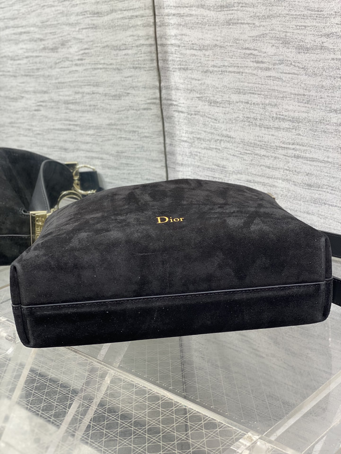 Dior Basic Bag M-s