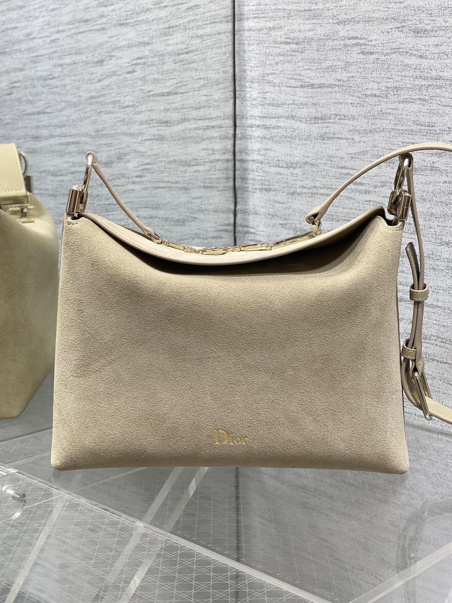 Dior Basic Bag M-s