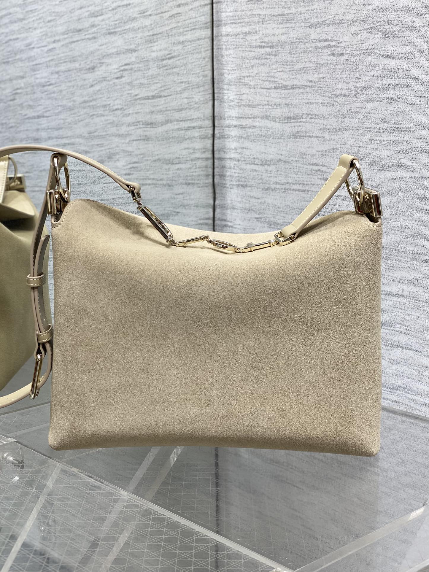 Dior Basic Bag M-s