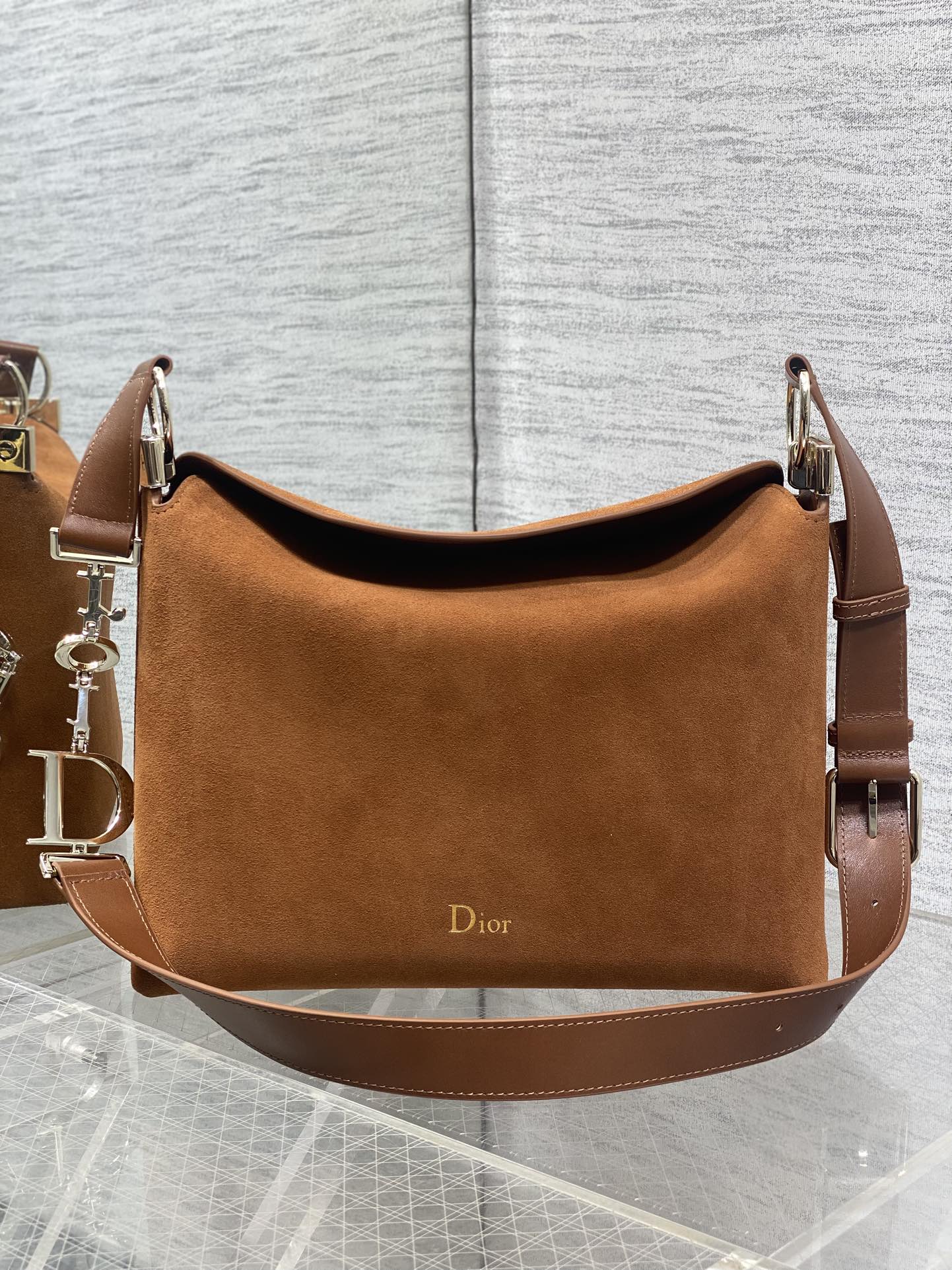 Dior Basic Bag M-s