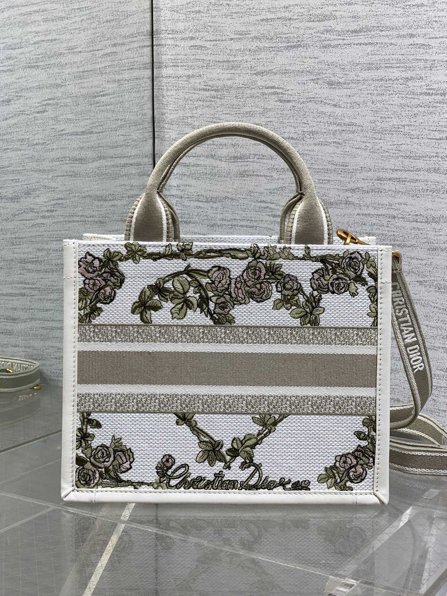Basic Bag Cow Leather White Large Capacity 21cm-s