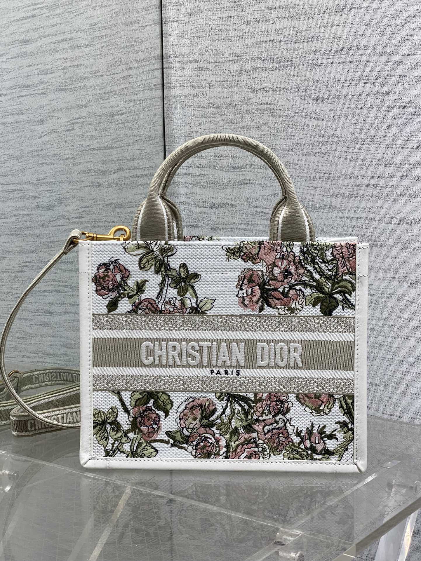 Basic Bag Cow Leather White Large Capacity 21cm-s