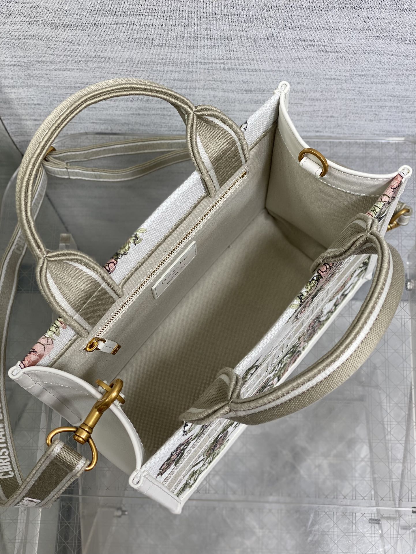 Basic Bag Cow Leather White Large Capacity 21cm-s