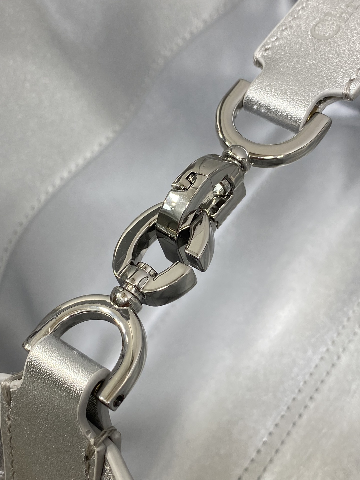 Basic Bag Cow Leather Silver Foldable 15cm-s