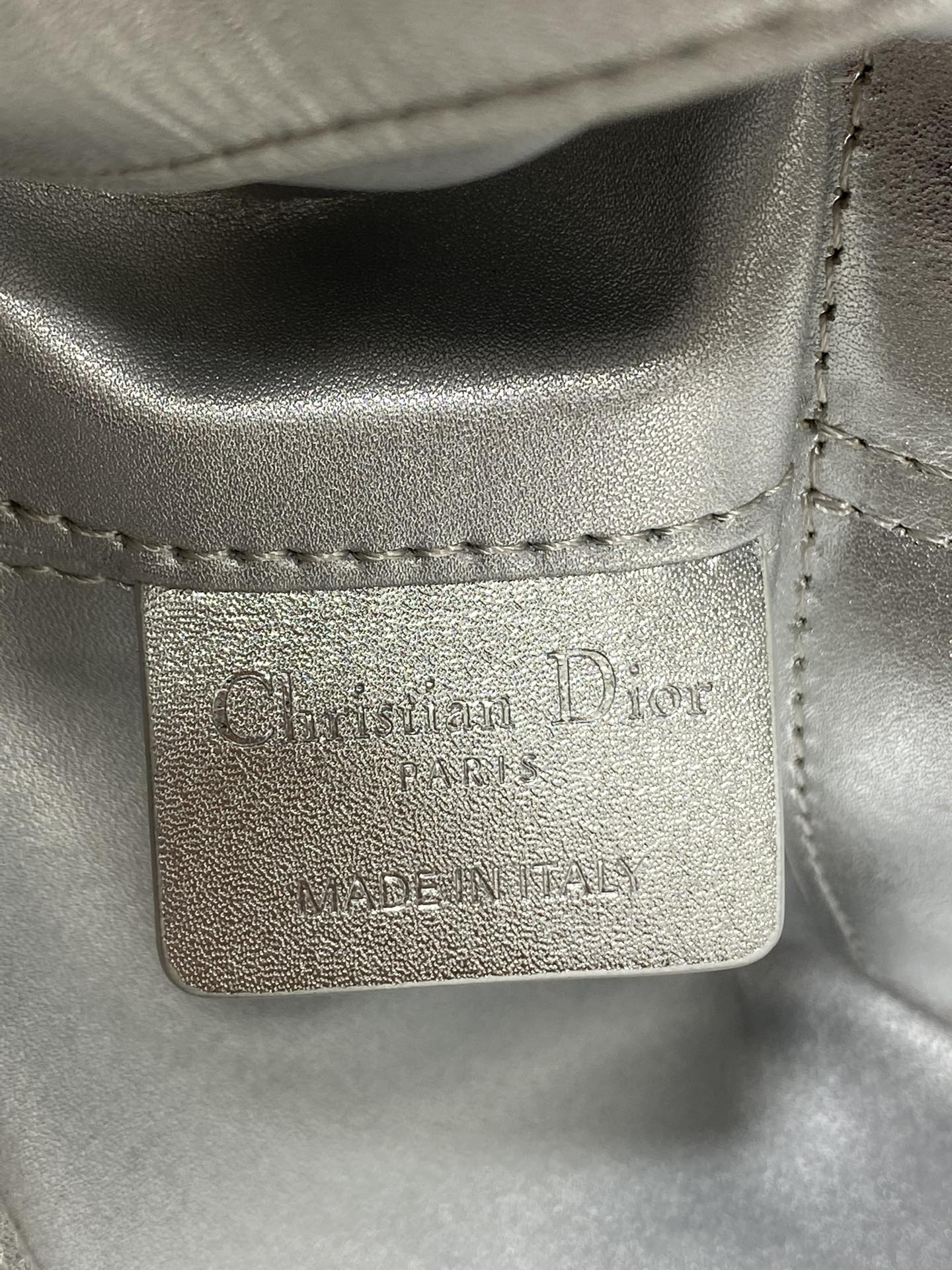 Basic Bag Cow Leather Silver Foldable 15cm-s