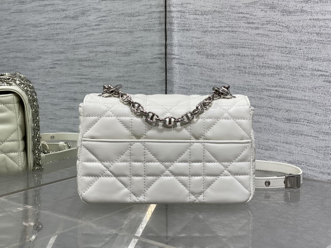 Basic Bag Cow Leather Gold M-s