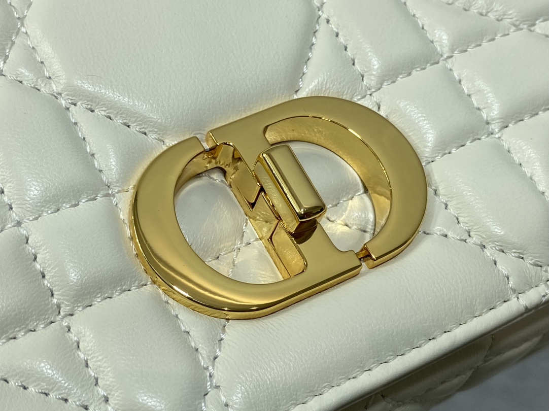 Basic Bag Cow Leather Gold M-s