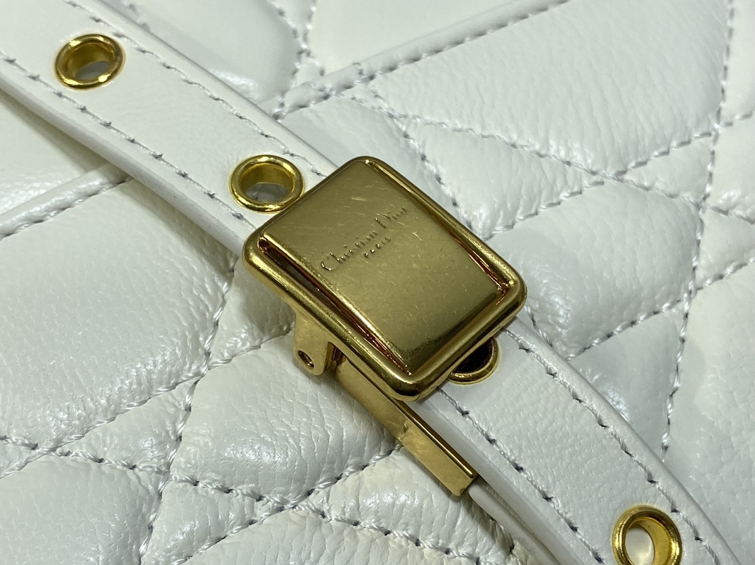 Basic Bag Cow Leather Gold M-s