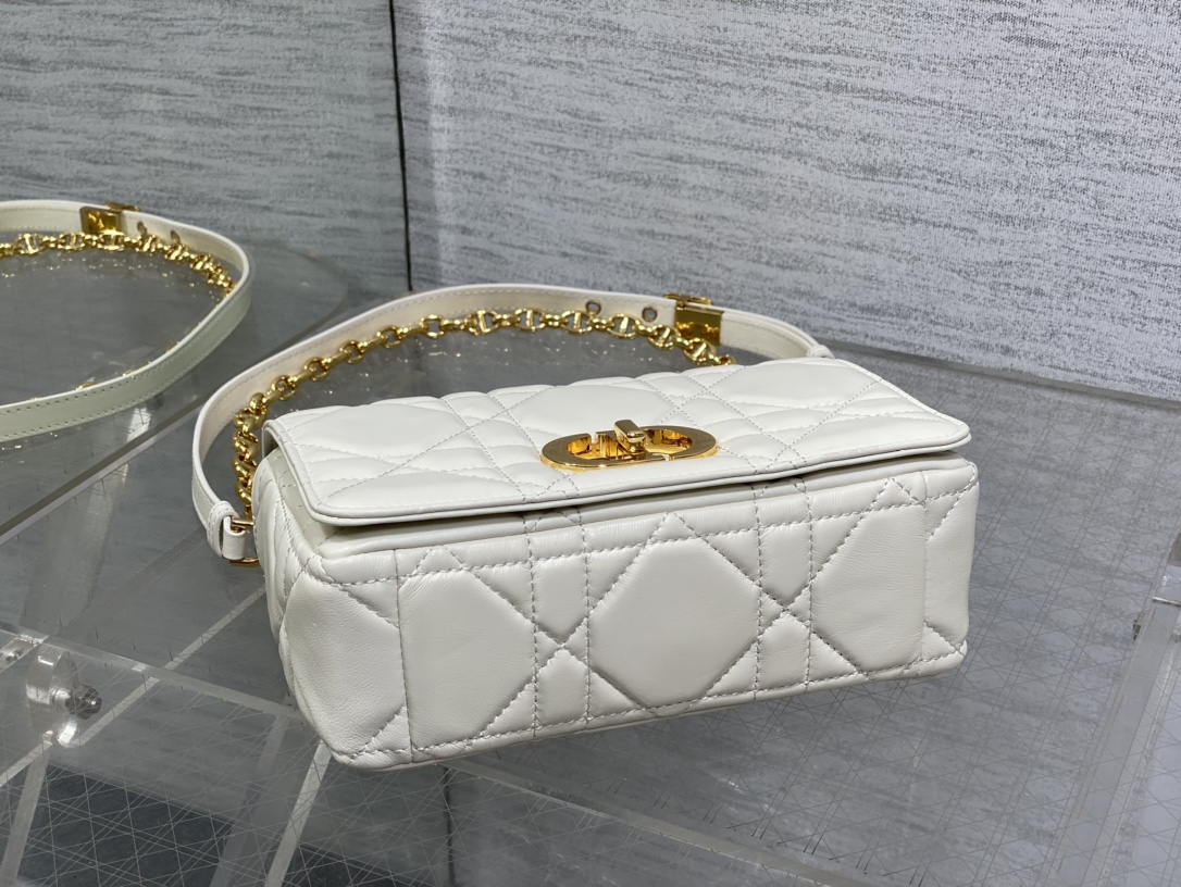 Basic Bag Cow Leather Gold M-s