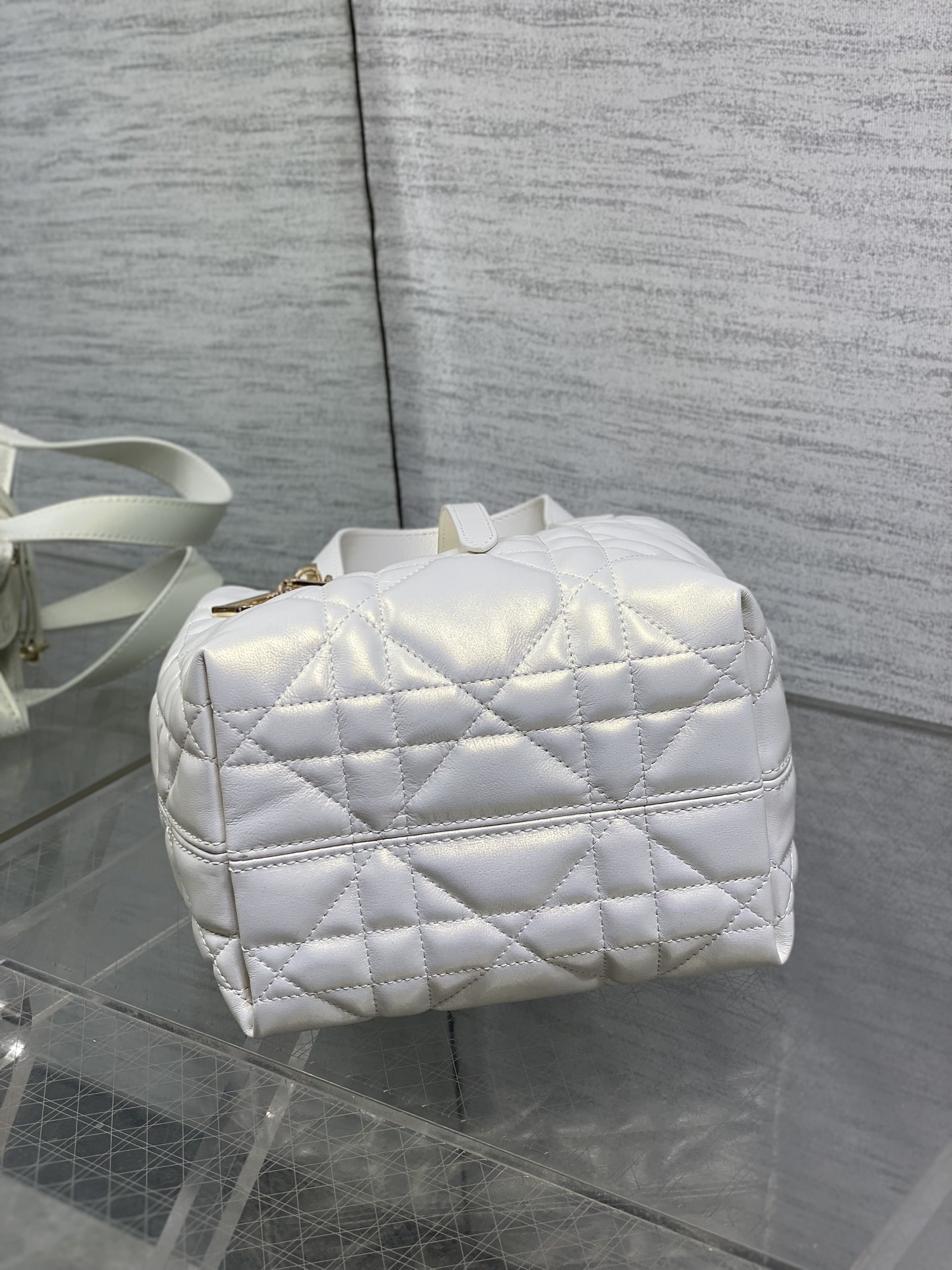 Basic Bag Cow Leather Foldable 18cm-s