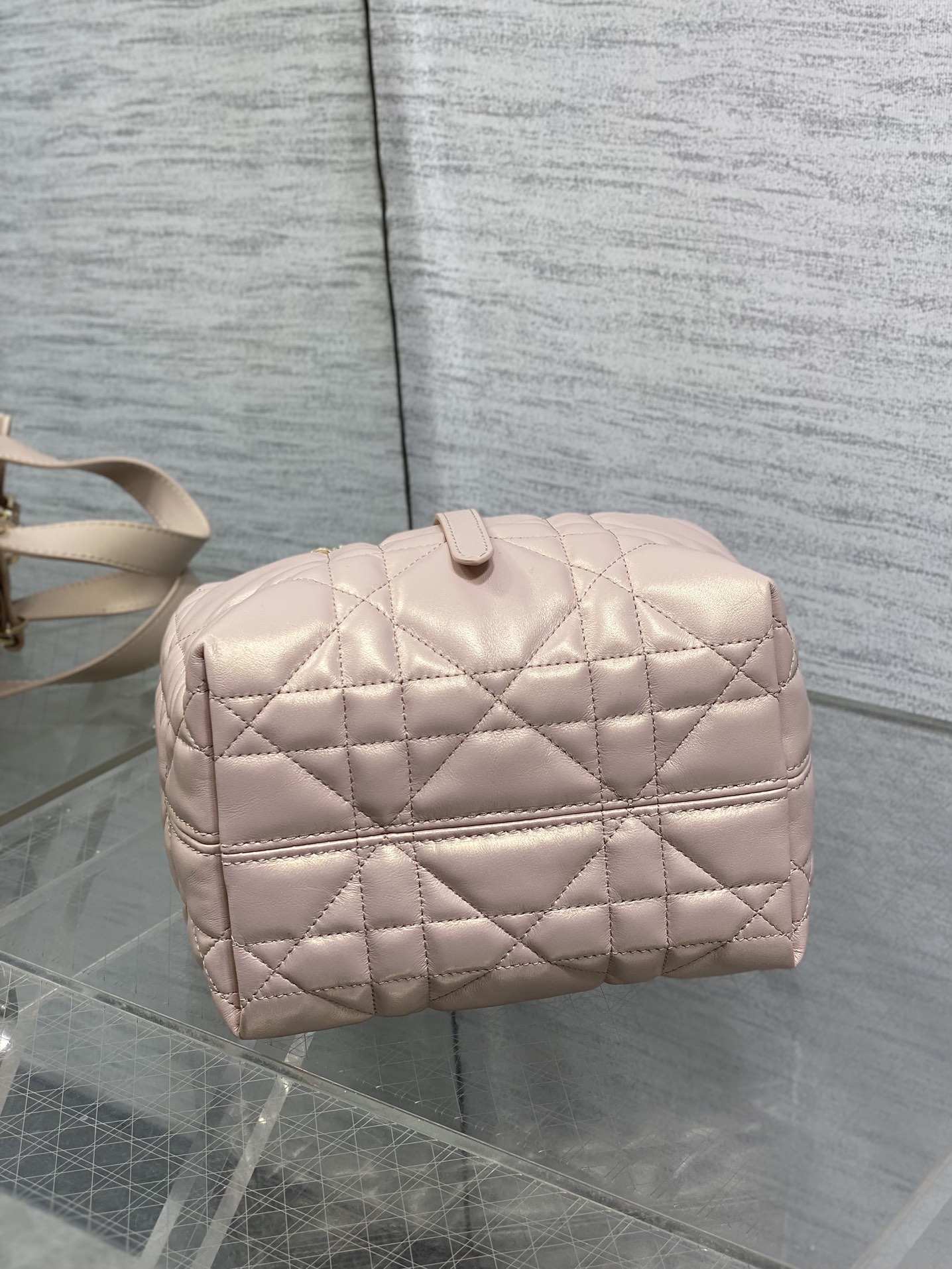 Basic Bag Cow Leather Foldable 18cm-s