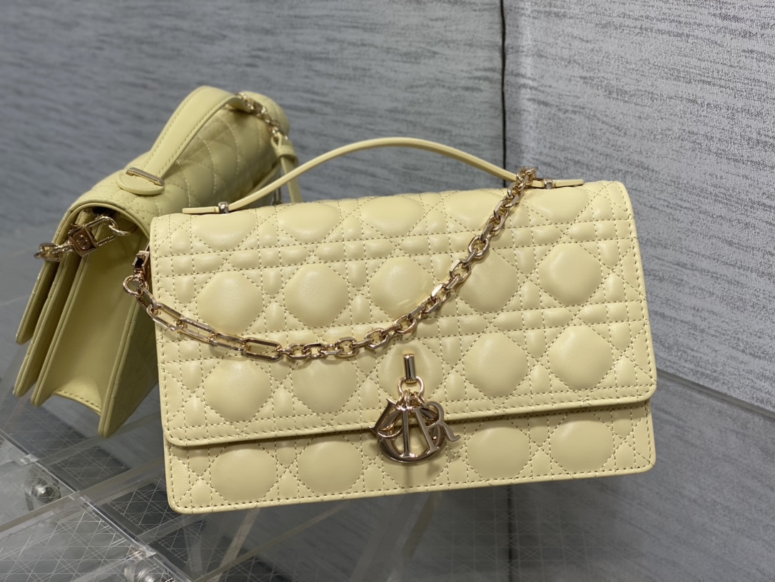 Clutch Bag Sheepskin S-14cm