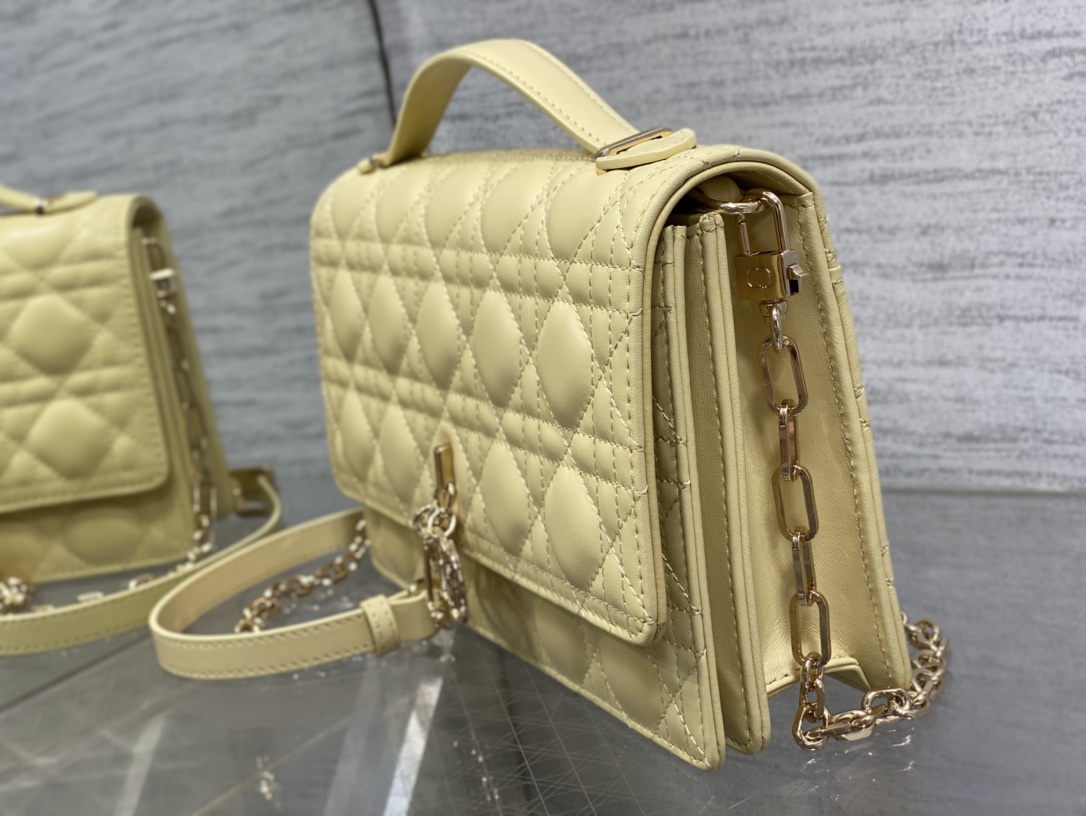 Clutch Bag Sheepskin S-14cm