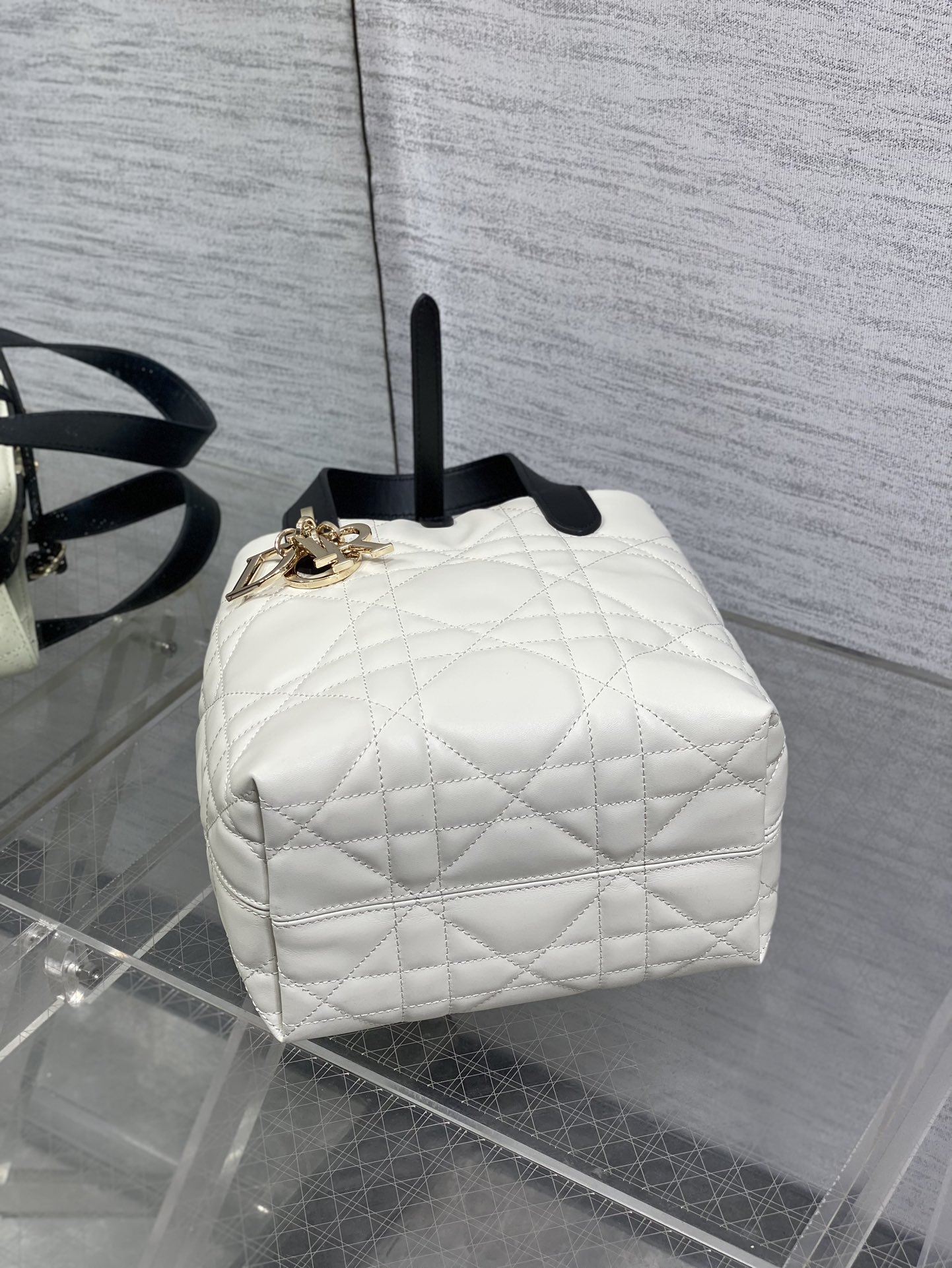 Basic Bag Cow Leather Foldable 18cm-s