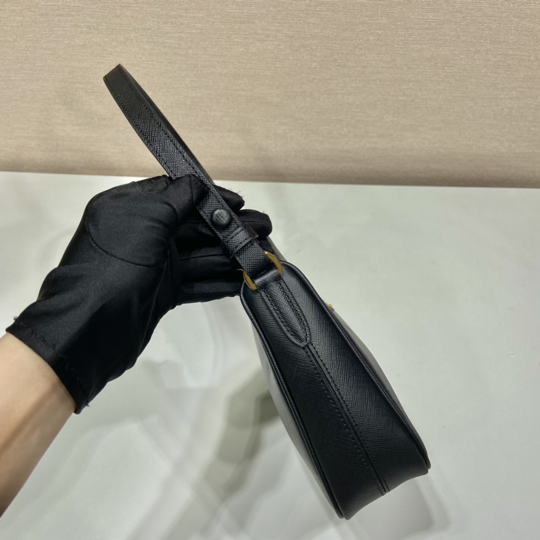 Prada Crossbody Bag Cow Leather M