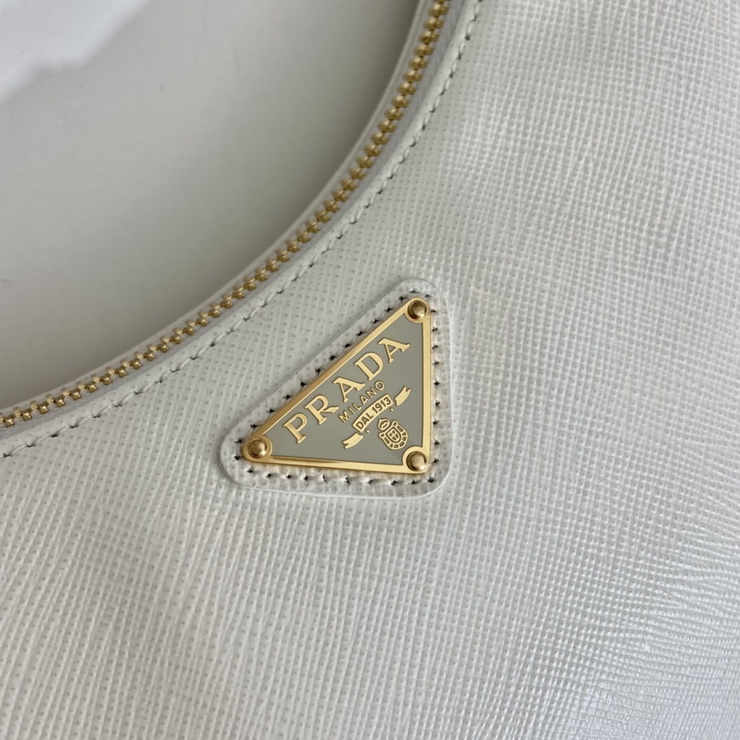 Prada Crossbody Bag Cow Leather M