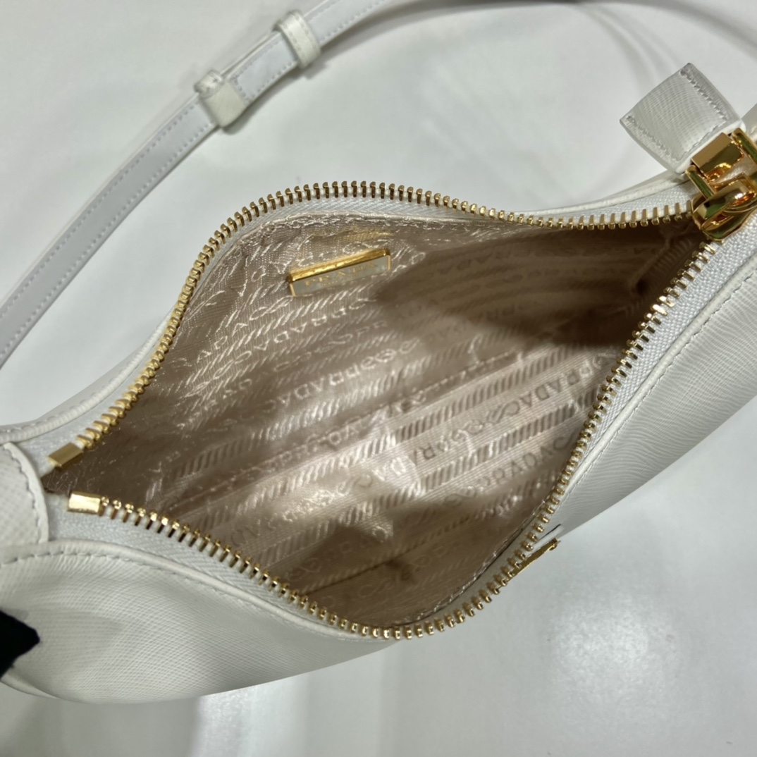 Prada Crossbody Bag Cow Leather M