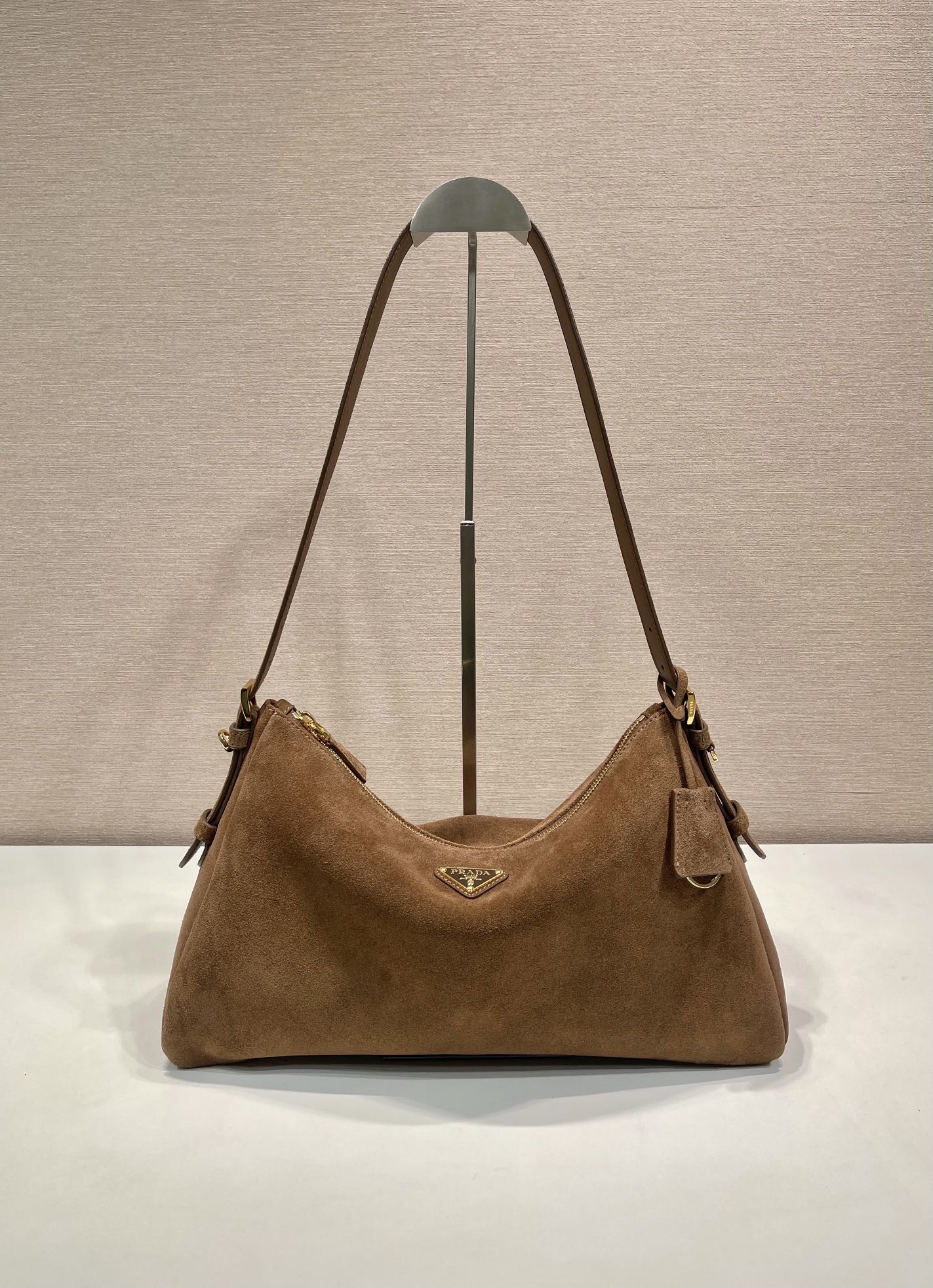Prada Basic Bag M-12cm