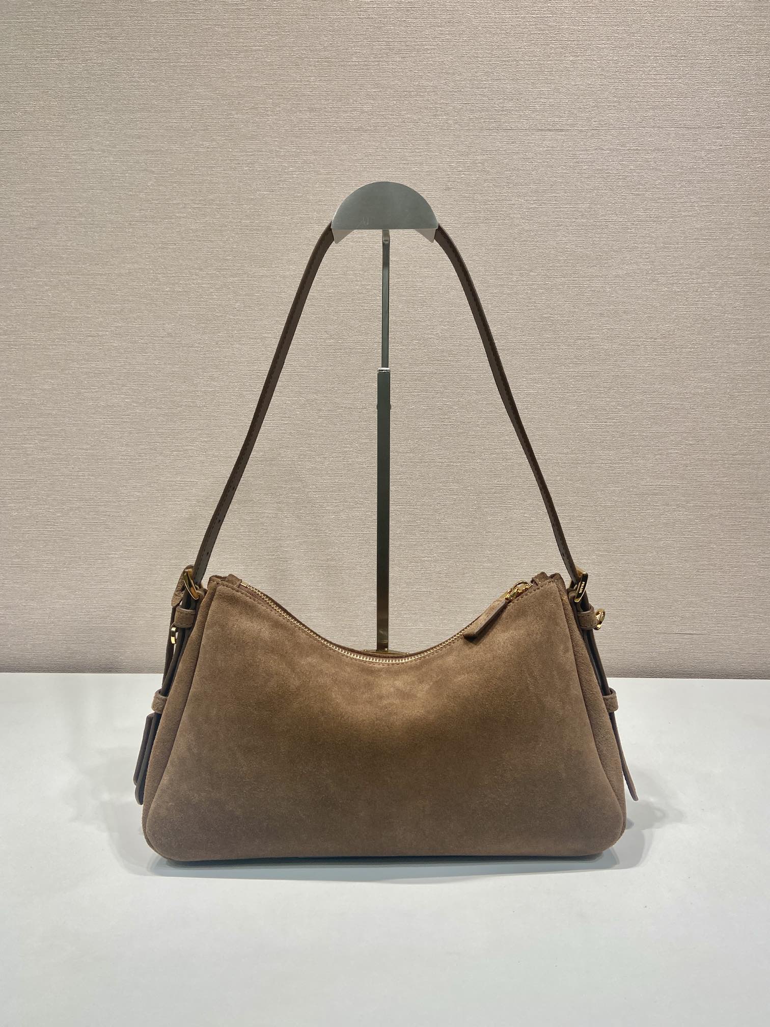 Prada Basic Bag M-10cm