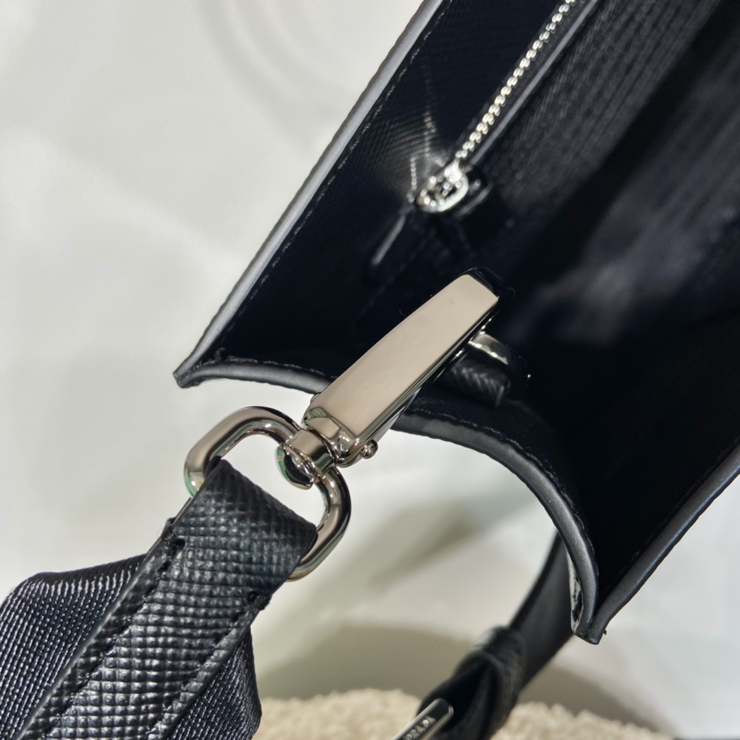 Prada Briefcase Nylon M-s