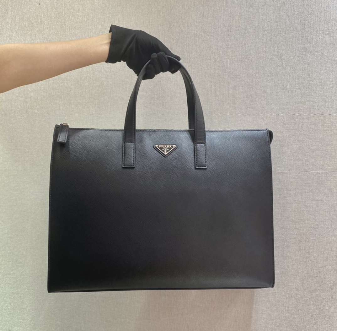Prada Male Tote Bag M