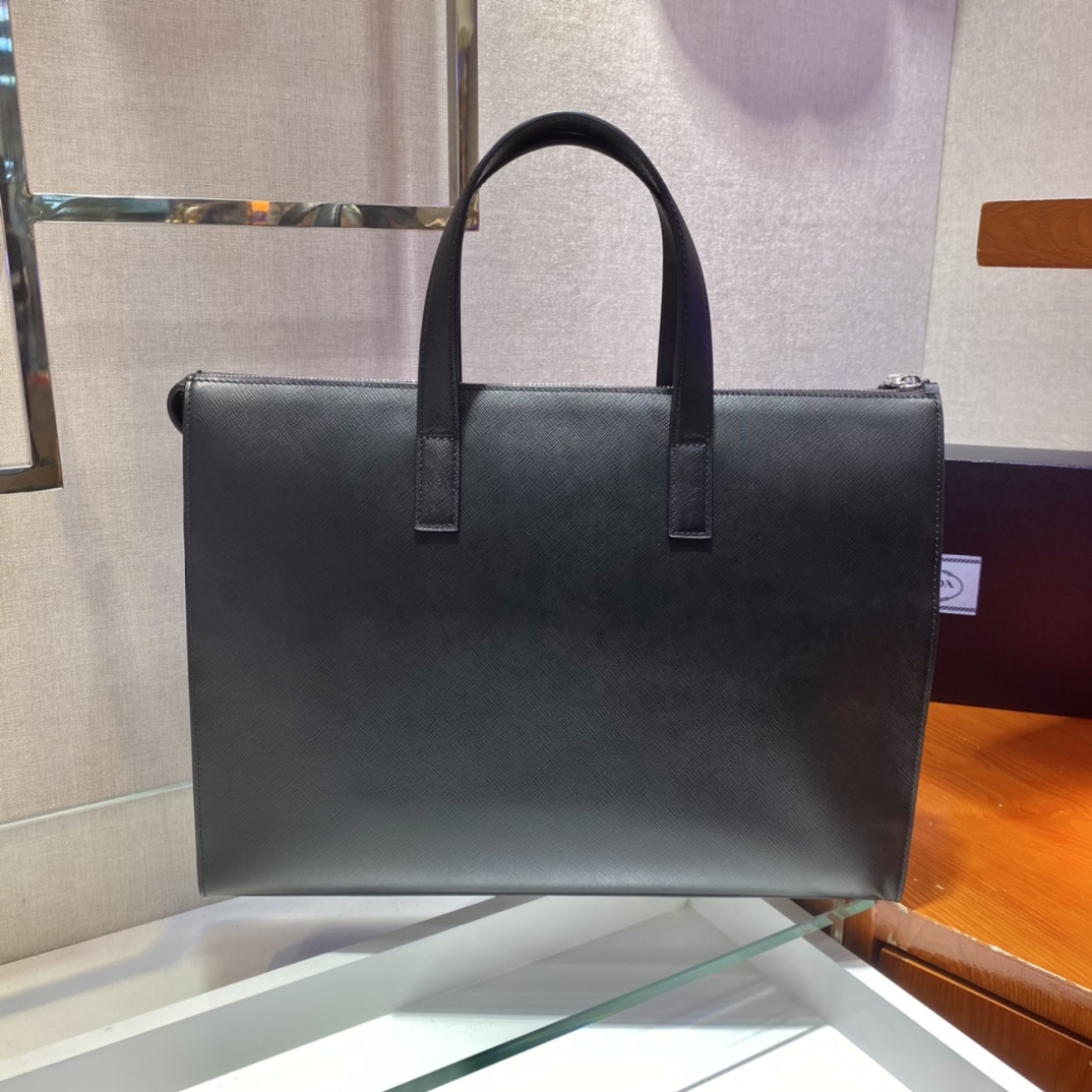 Prada Male Tote Bag M