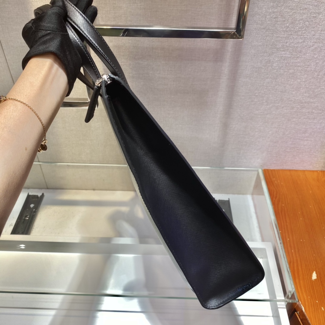 Prada Male Tote Bag M