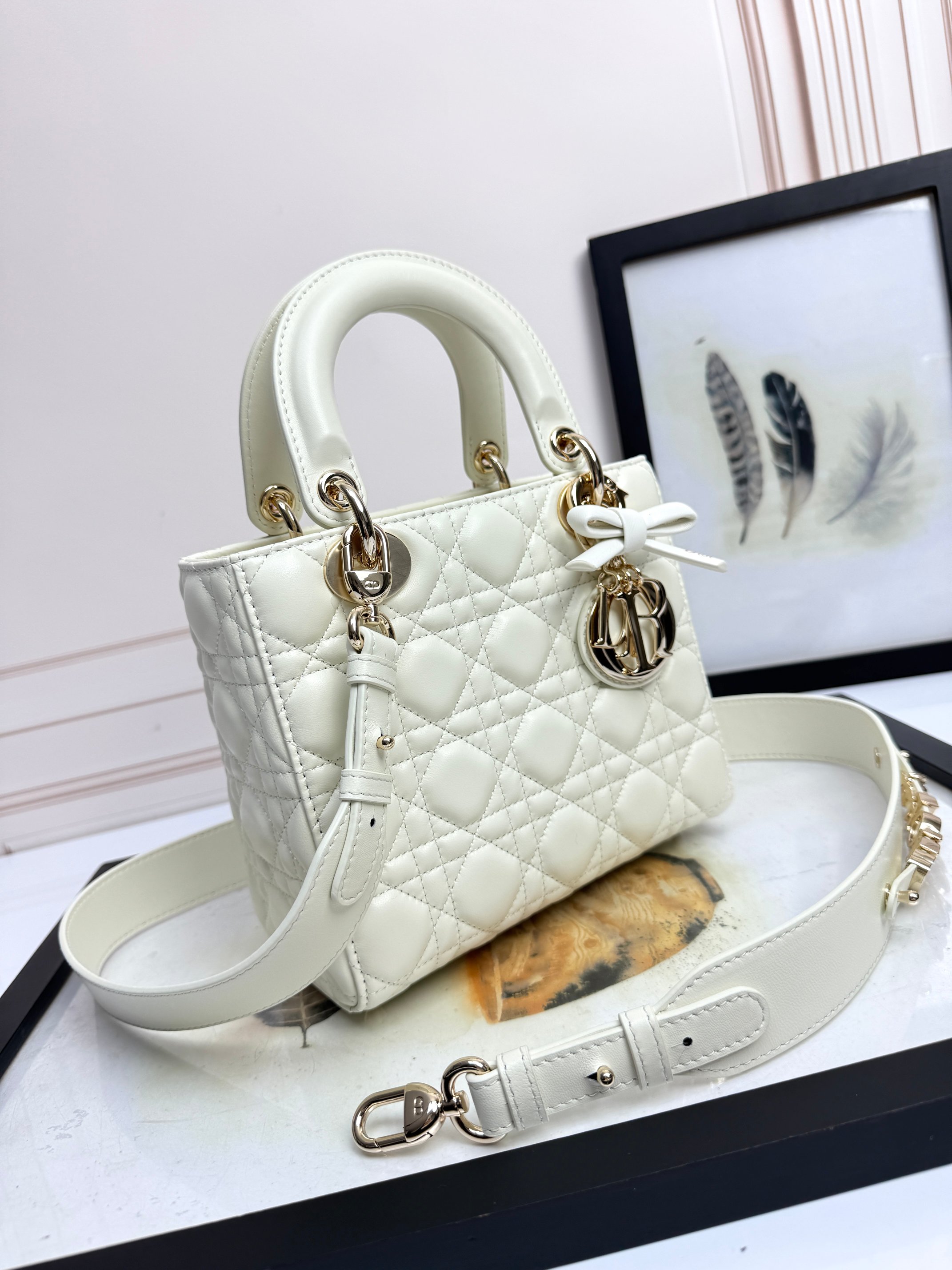 Dior Basic Bag Cow Leather White M