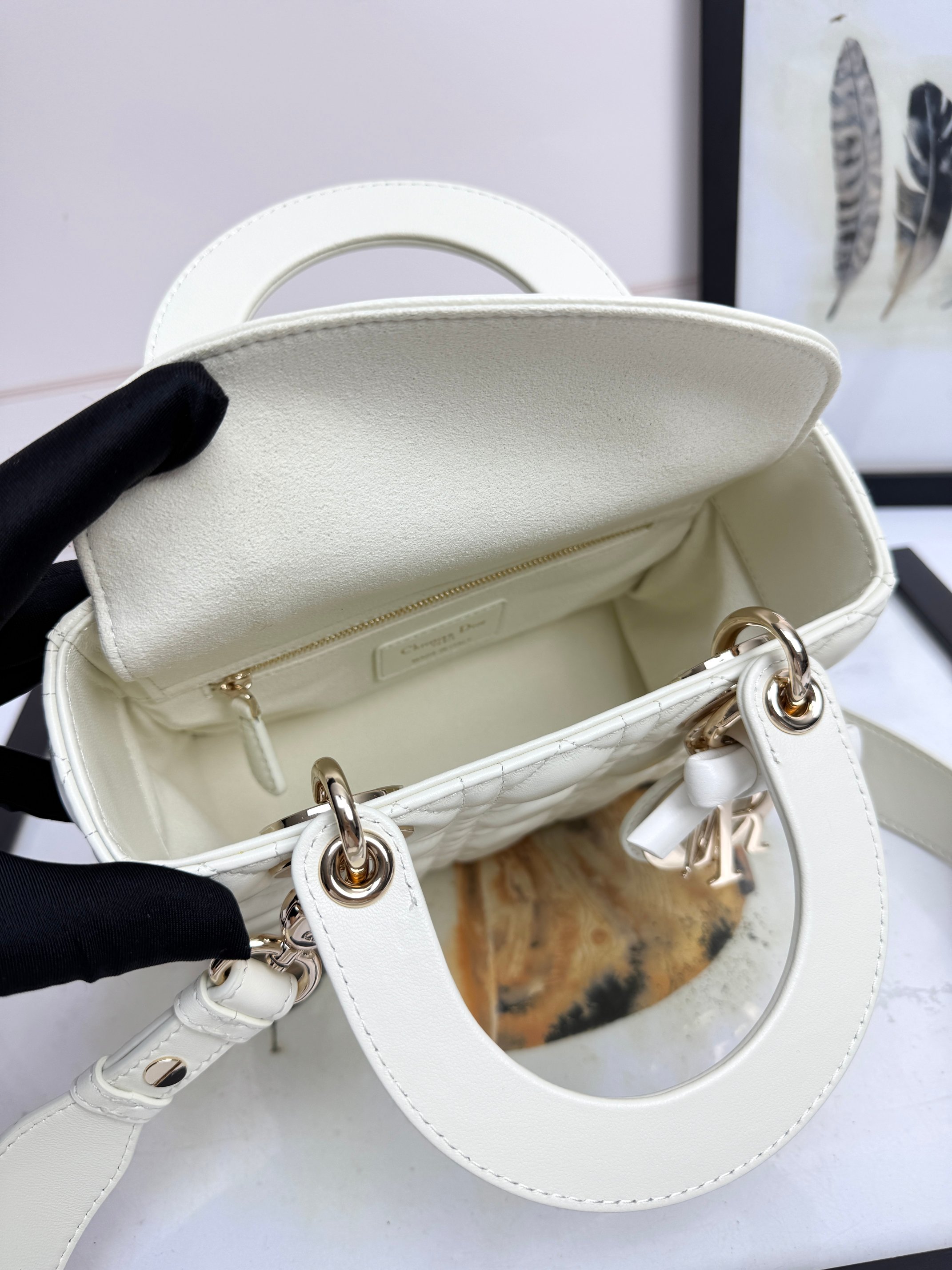 Dior Basic Bag Cow Leather White M