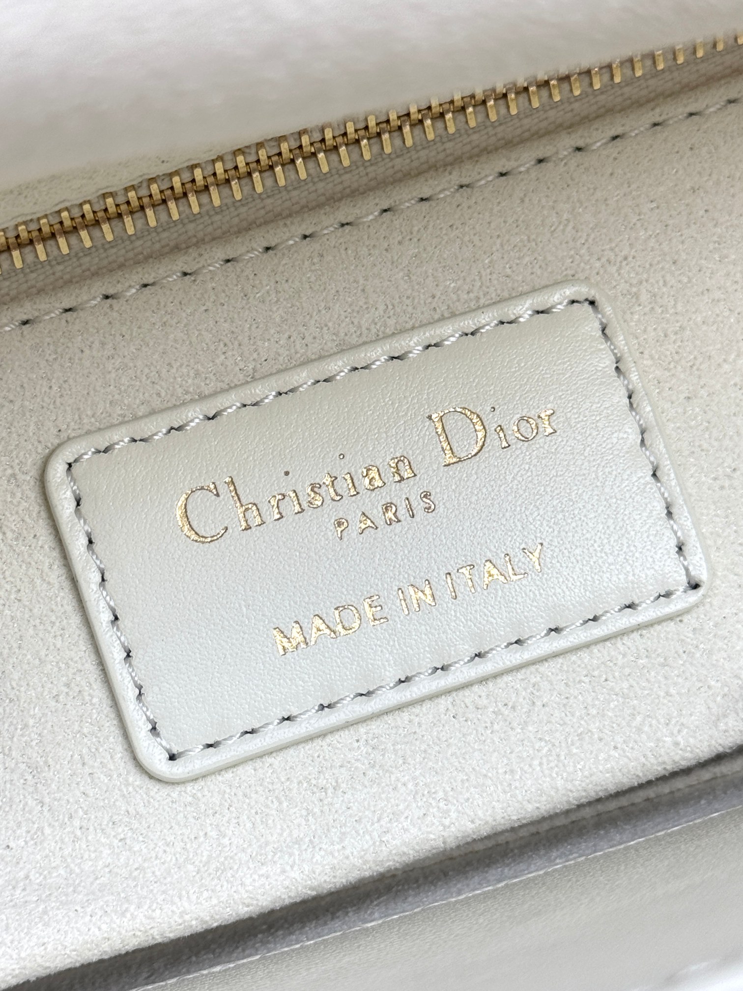 Dior Basic Bag Cow Leather White M