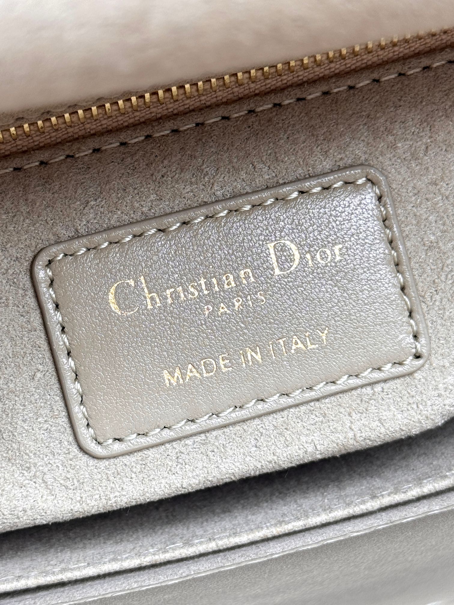 Dior Basic Bag Cow Leather M