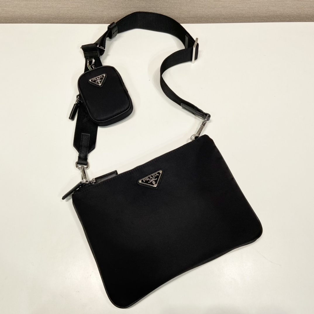 Prada Basic Bag Nylon M