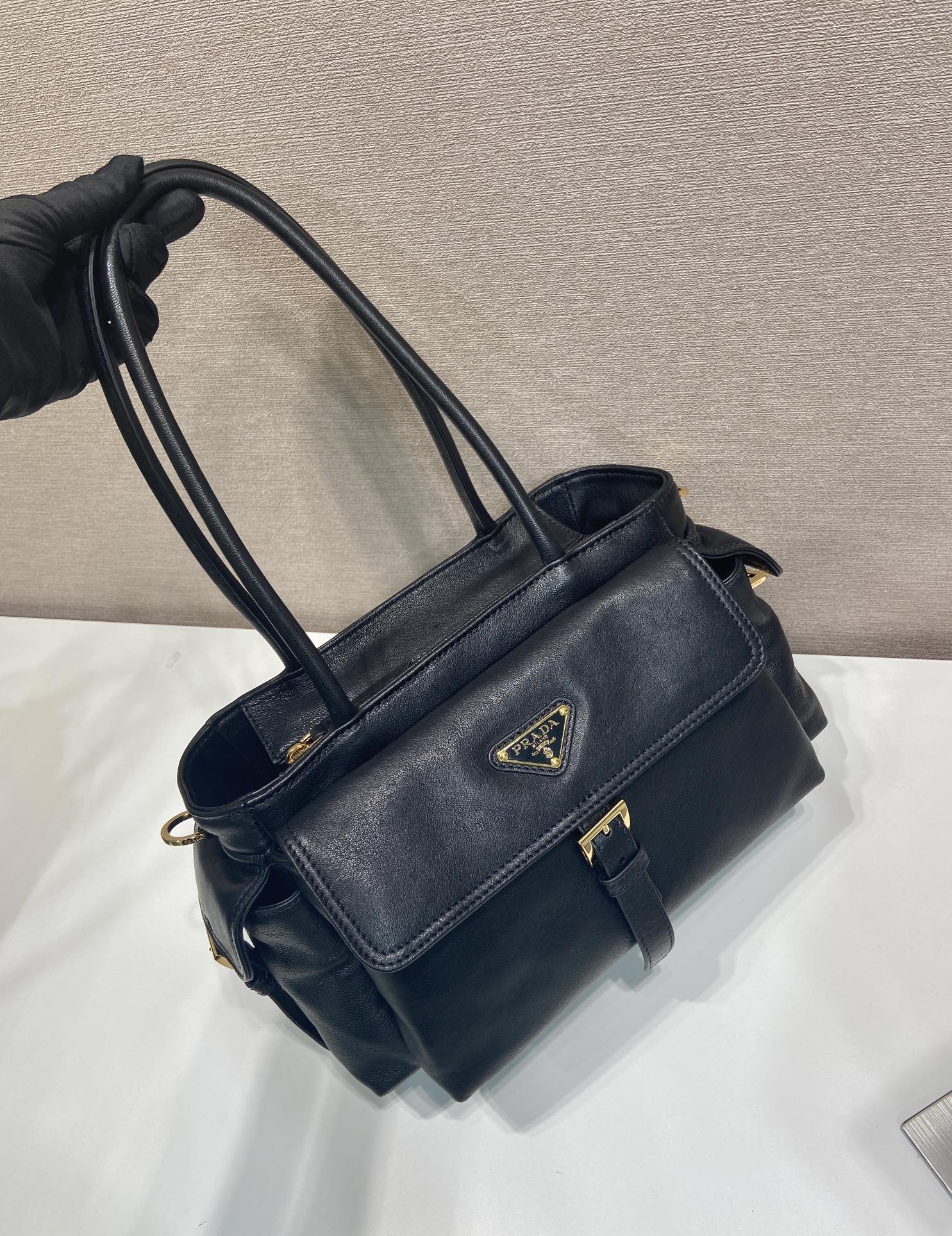 Prada Tote Bag Sheepskin 11cm