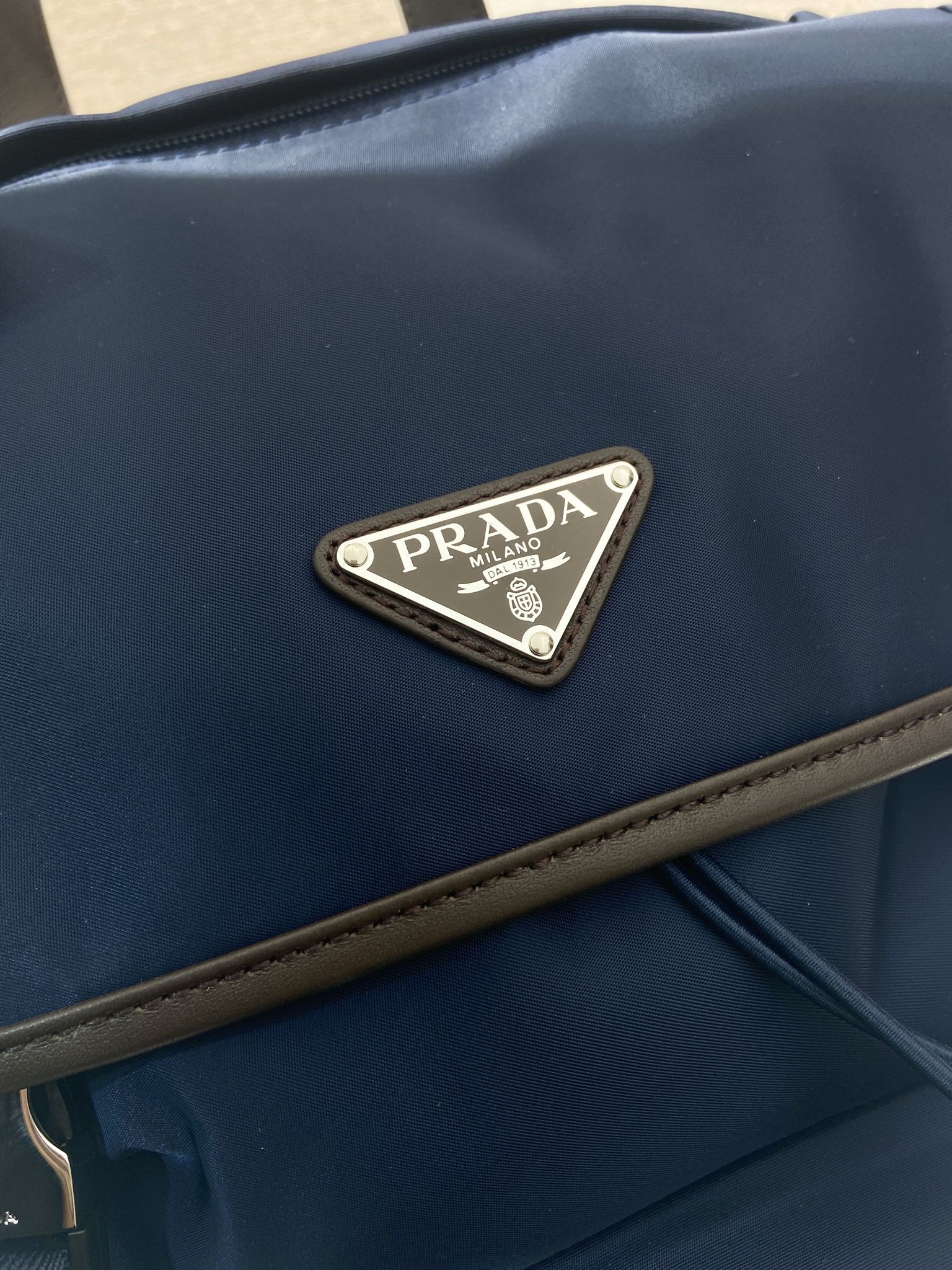 Prada Shoulder Bag Cow Leather 17cm