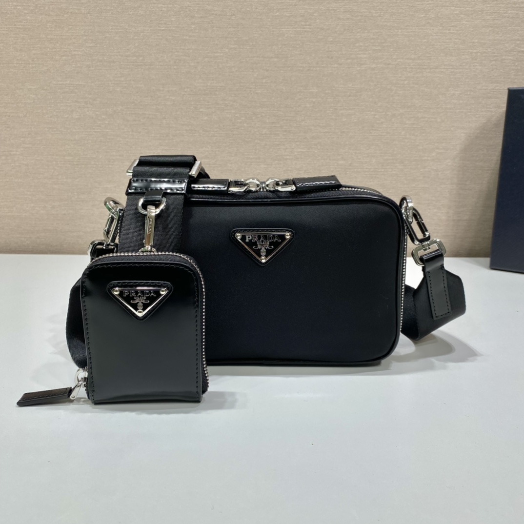 Prada Messenger Bag Cow Leather M