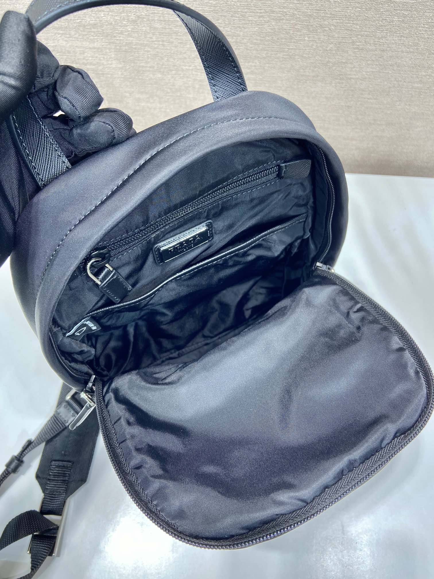 Prada Backpack Nylon M-l-s