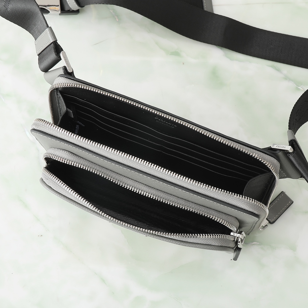 Prada Basic Bag Nylon M