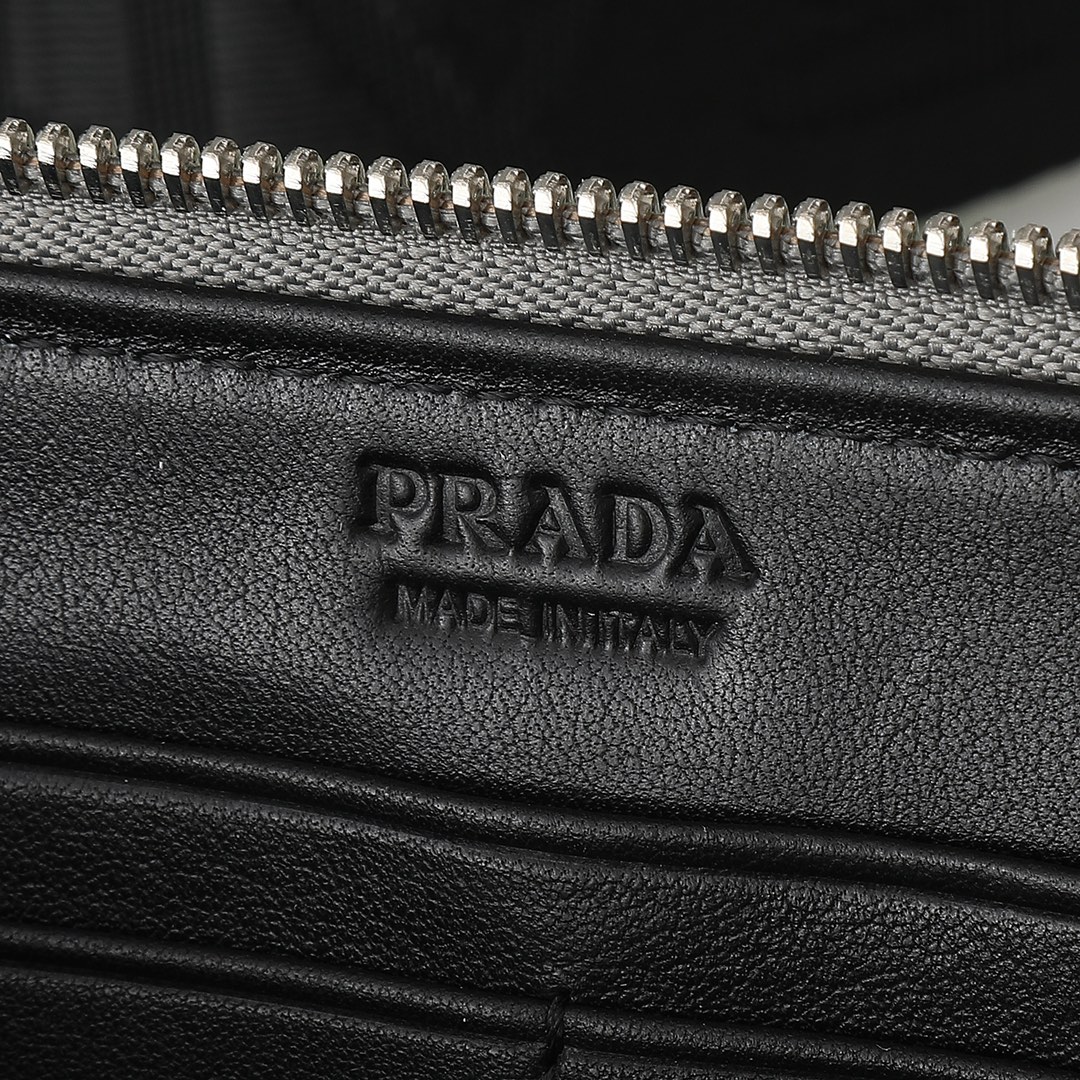Prada Basic Bag Nylon M