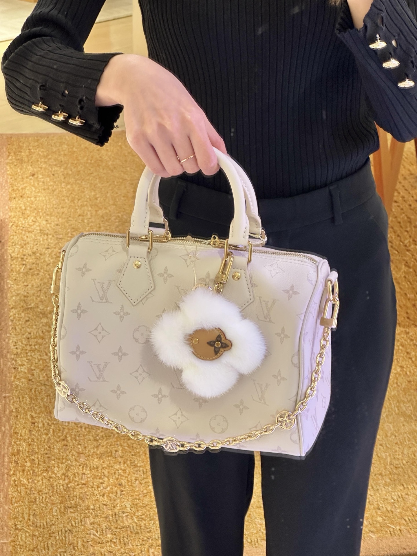 Louis Vuitton Basic Bag White S