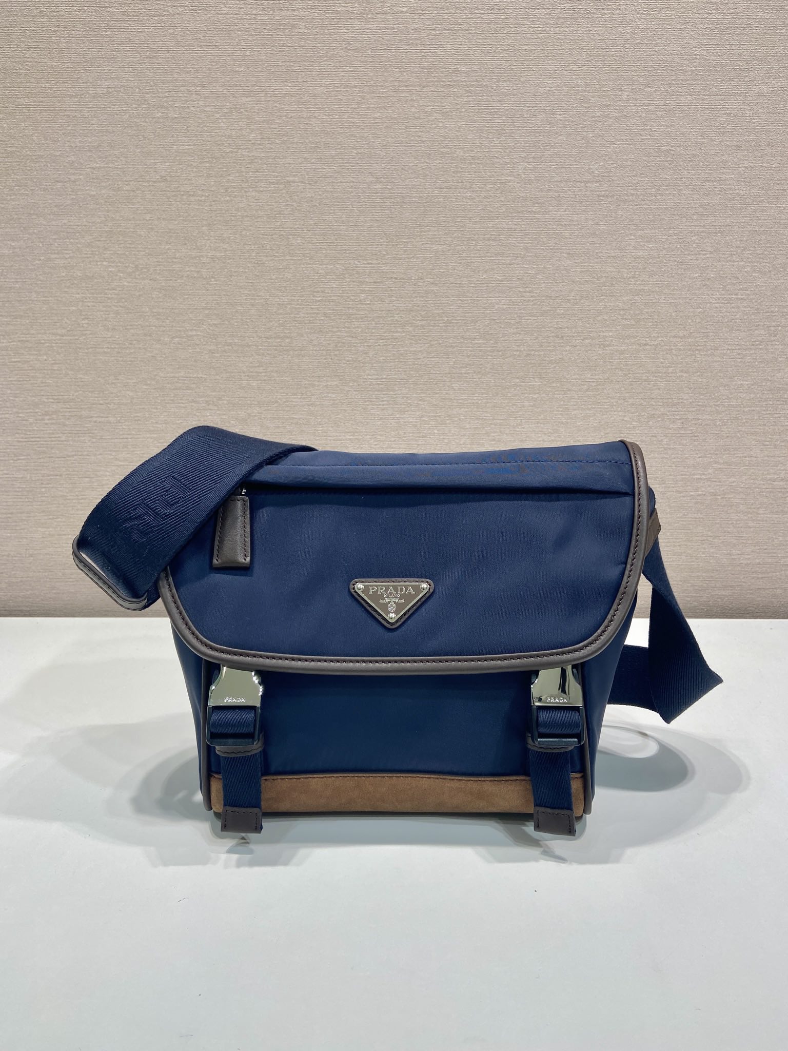 Prada Messenger Bag Cow Leather 10cm