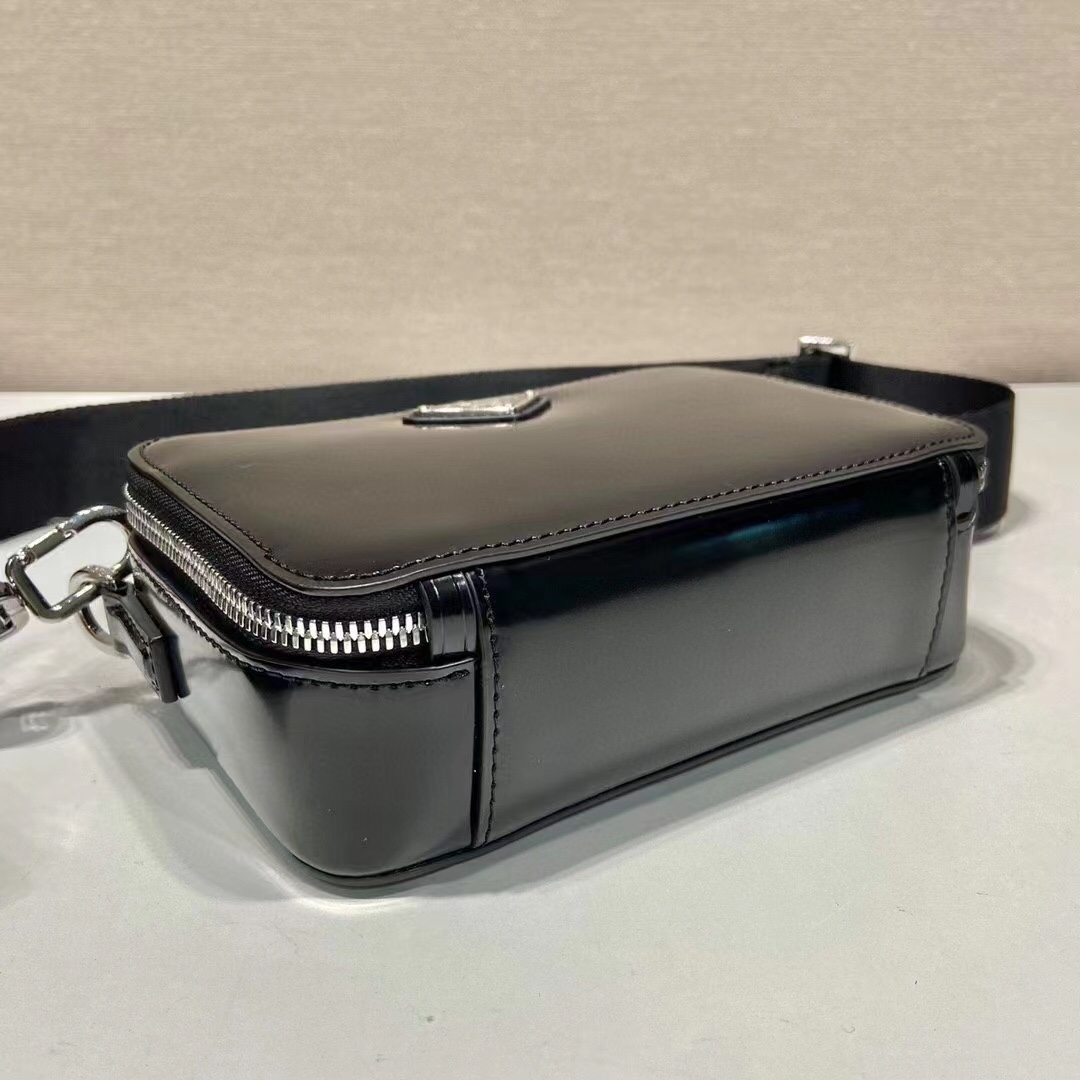 Prada Messenger Bag Nylon M