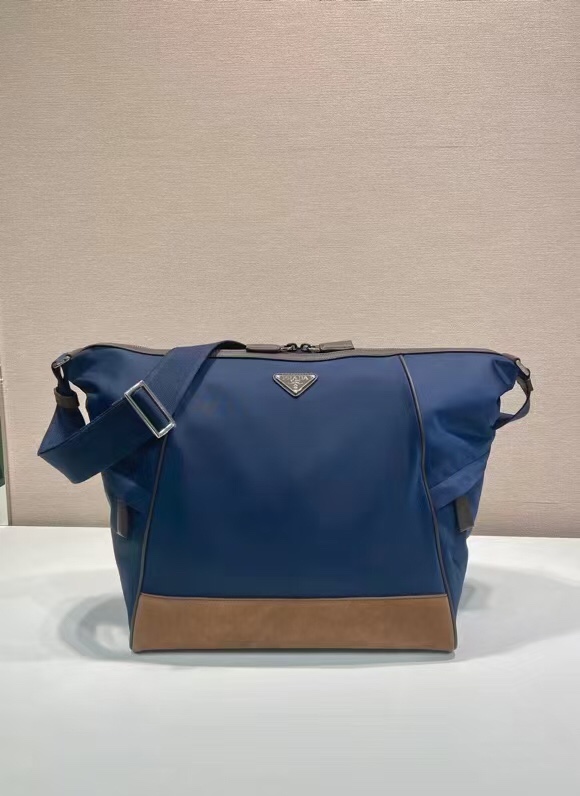 Prada Messenger Bag Cow Leather 17cm