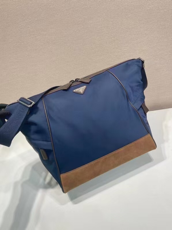 Prada Messenger Bag Cow Leather 17cm