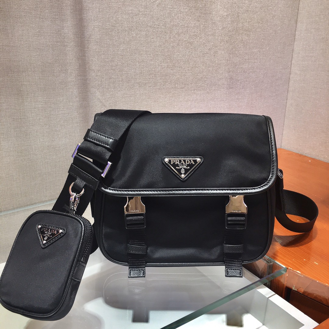 Prada Messenger Bag Nylon M