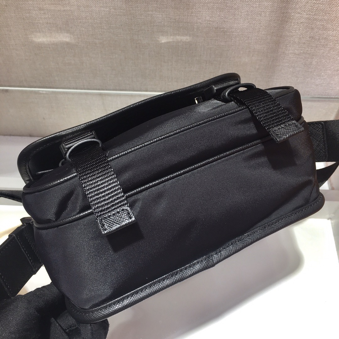 Prada Messenger Bag Nylon M
