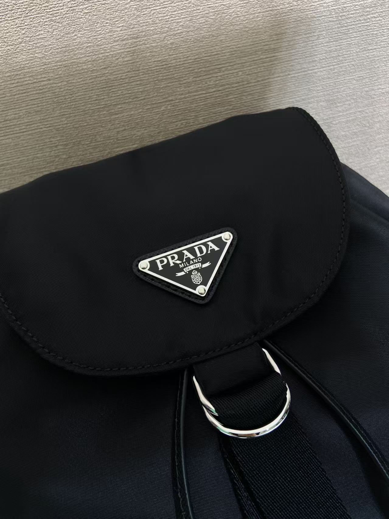 Prada Shoulder Bag Cow Leather 15cm