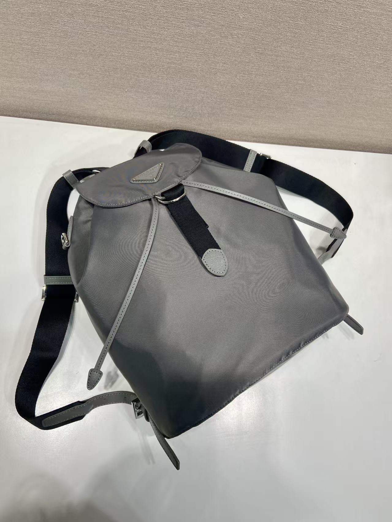 Prada Shoulder Bag Cow Leather 15cm