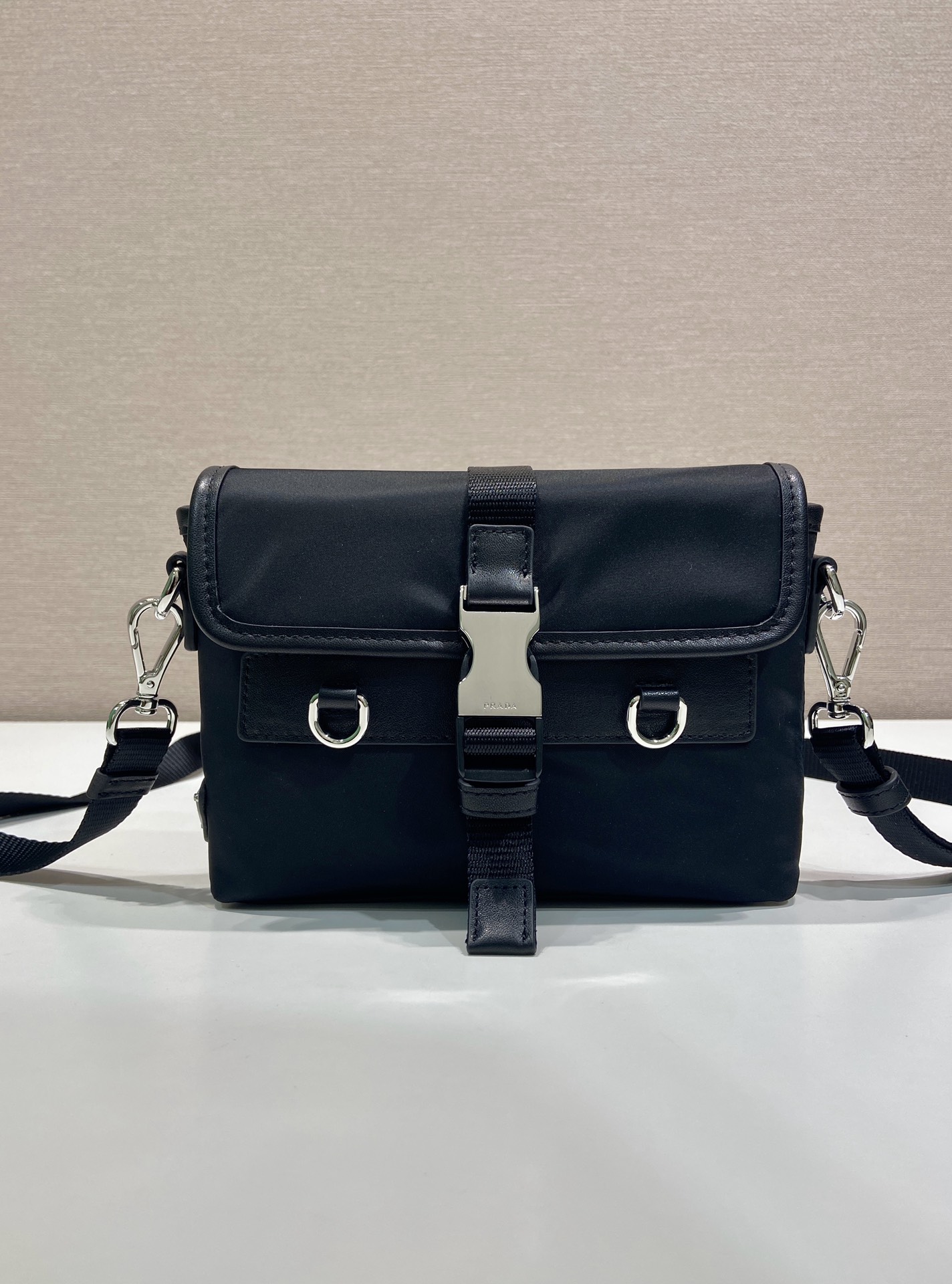 Prada Basic Bag M-l
