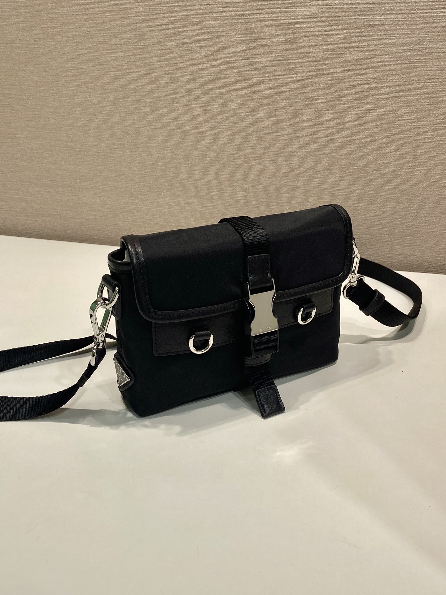 Prada Basic Bag M-l