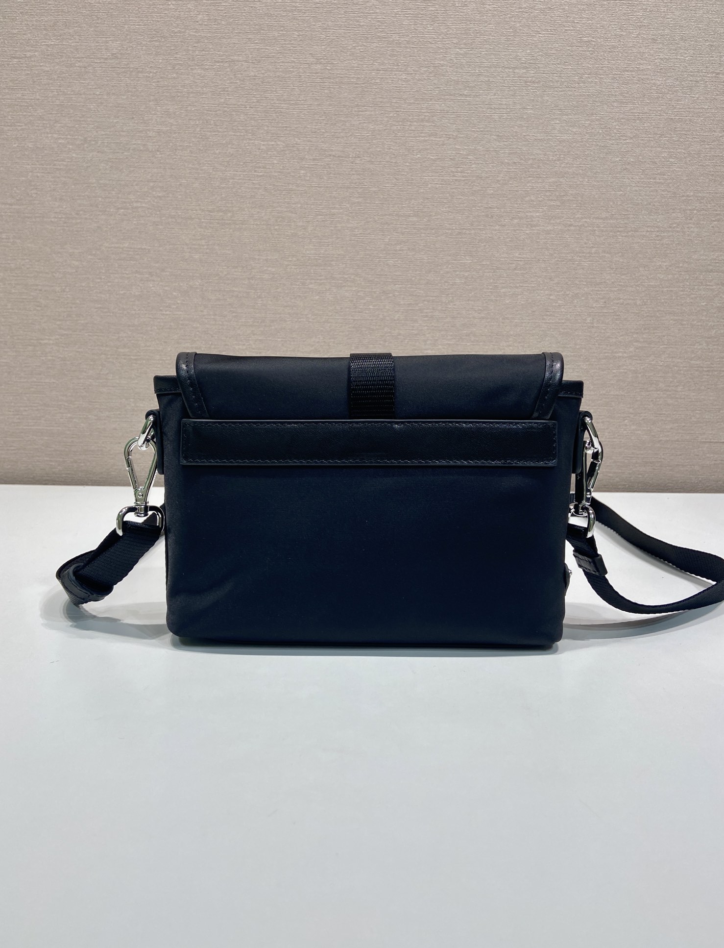 Prada Basic Bag M-l